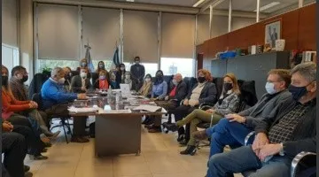 docentes_tarde.jpg_1685955962