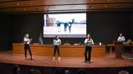 4d2269a847e10bf4dedeb792e943f89a_M