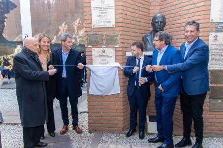 209b1873aa64479fad538d9b5c046806_M