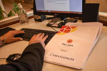 9d187be99e956b3e36e392fa4315353c_M