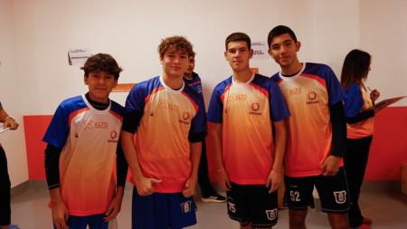 893fcb36936427920542a97b6f156c1f_M