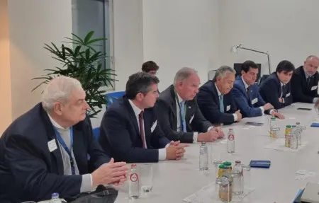 29d4bfde29c261bdb7e397dcde27ba63_M