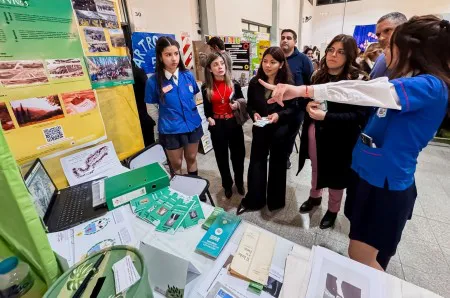 b641b12e11fb9a2ae5713a57c209fd9a_M