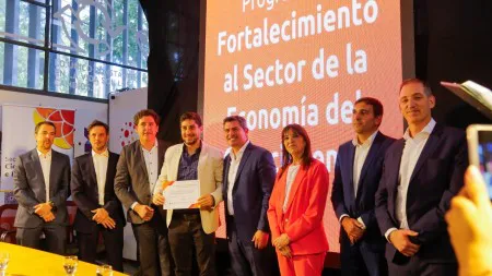 f752d8168b4d9cb9c63c49b24dfe4ddc_M