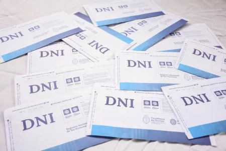 195dd09bd18cd43b57aa83ef13bed329_M