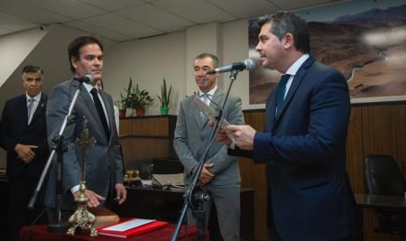 e611a5b819aba85fa86dbea41bd9bb0e_M