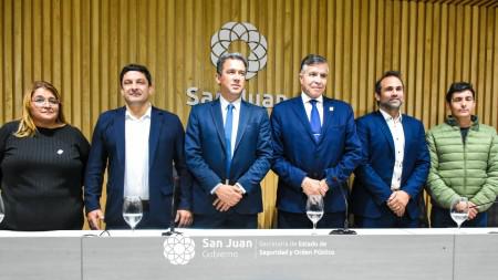 88e01c4d7e254e711582e5ec4c545ecf_M