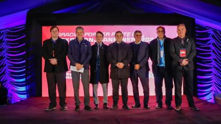 1f055fb57c2342cc37c906689039101c_M