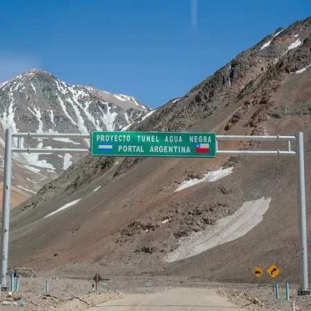 1eb396480398bba115c7a489c411f665_M