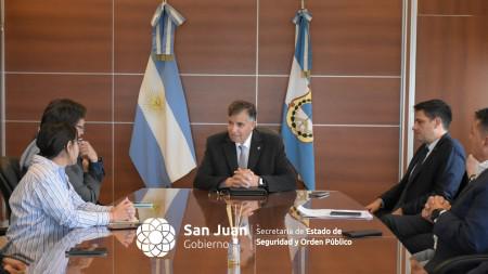 04d505732716ad7b8096da65eec60c92_M