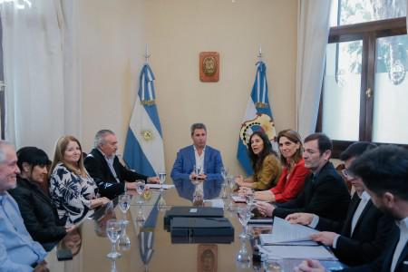 85f69cc81427fd79b837674a45f725d4_M