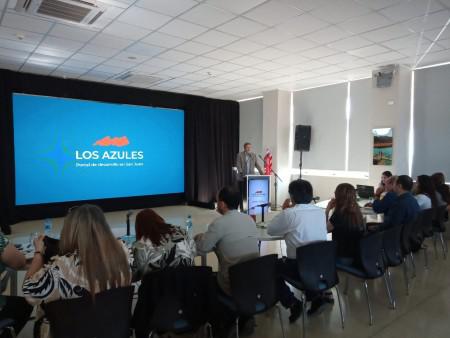 090558e6d799c7b9824d4d0a855a2a32_M