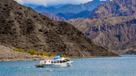 f725e8a6494d0fbdf8a2cf5cb9435155_M