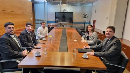 a918ef168e5c047c0e9a097b5f9e5a18_M