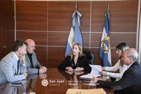 4df88b905adafc361dafaa7c5314cbf3_M