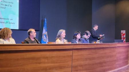 712df530debd665737ce6c95cf89fca8_M