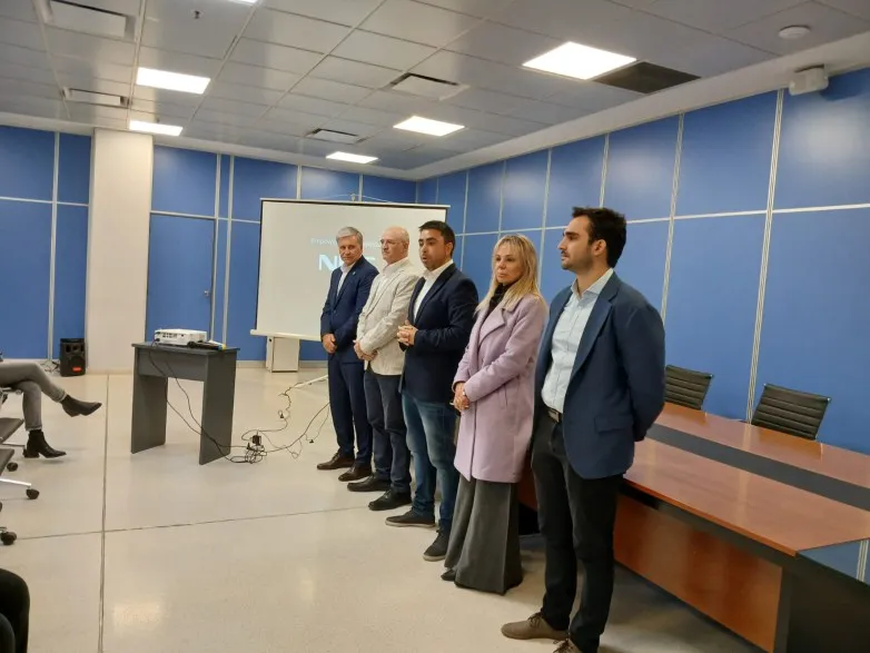 26d7bf6f174ab41b89d98589e7d6a092_L