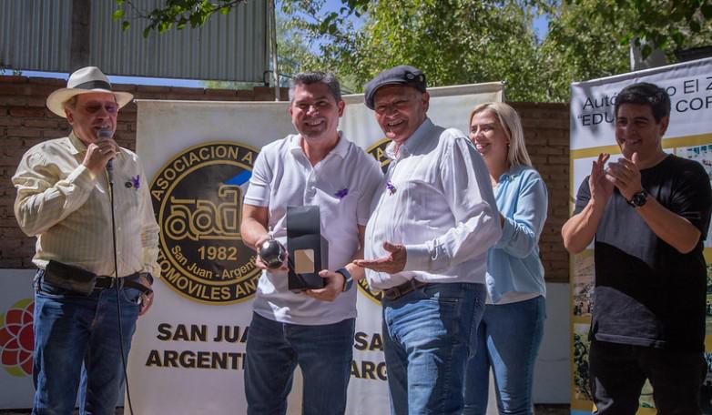 69b5150c7762ebfbe151080b70080b11_L