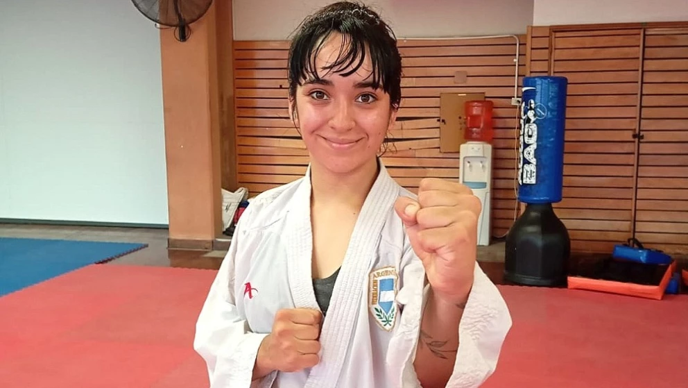 f76bd568a55f48f3dbe6517aca7cbe53_XL