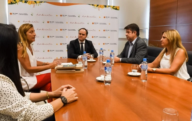 807836c81eaae76b6b616990bc66004f_L