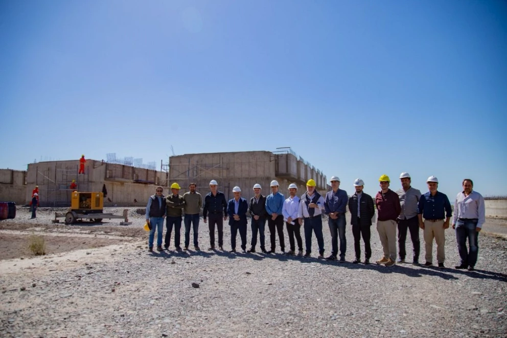 d890c3cb451e37a11770ac300199b62e_XL