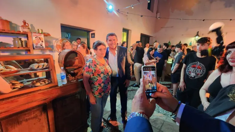 f079ecb5c9e318f16737b0668510eaf8_L