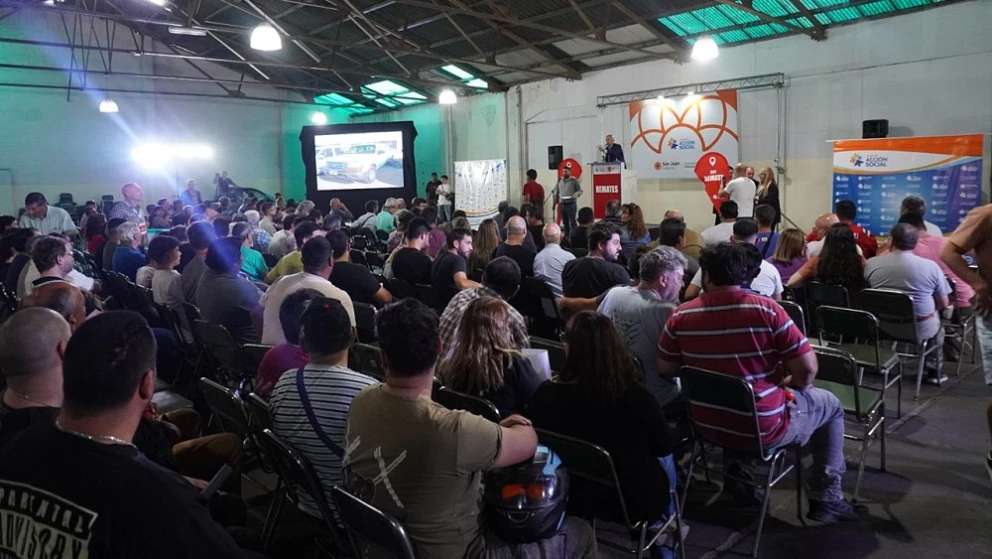 7b6f4903aa75d1f80e12a60a395f46d1_XL