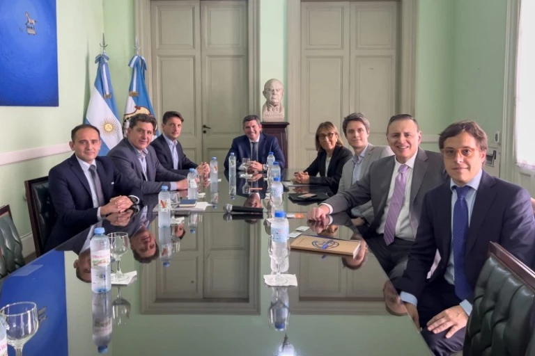 9266f4d4109192ac03feeba952d75f3d_L